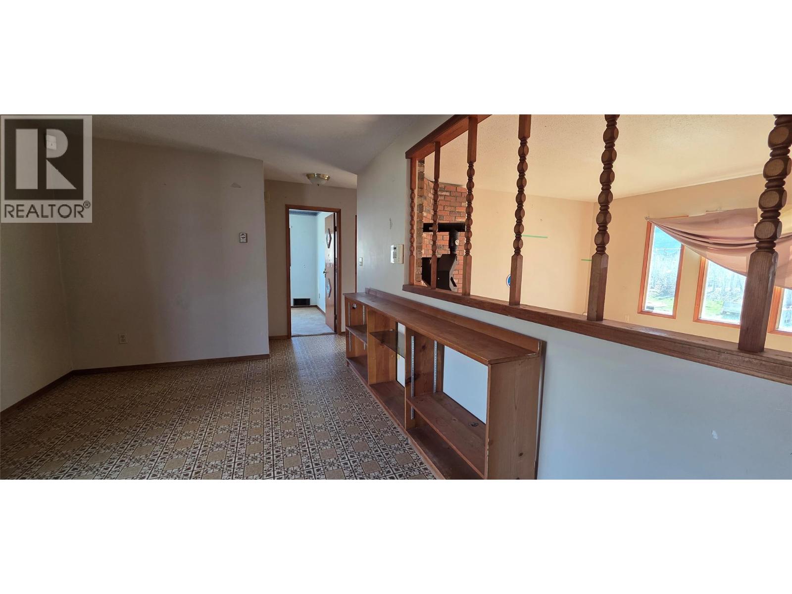 2292 Agar Road Property Photo 11