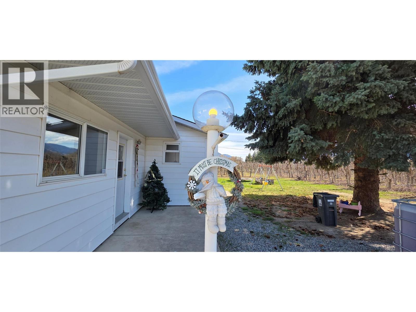 2292 Agar Road Property Photo 22