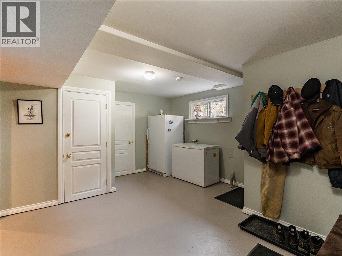 1663 Moran Road Road Property Photo 17