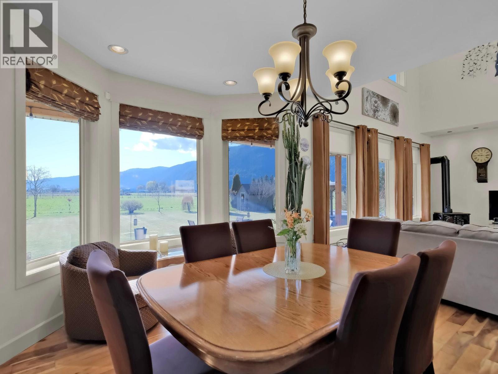 6240 Nursery Road Property Photo 10