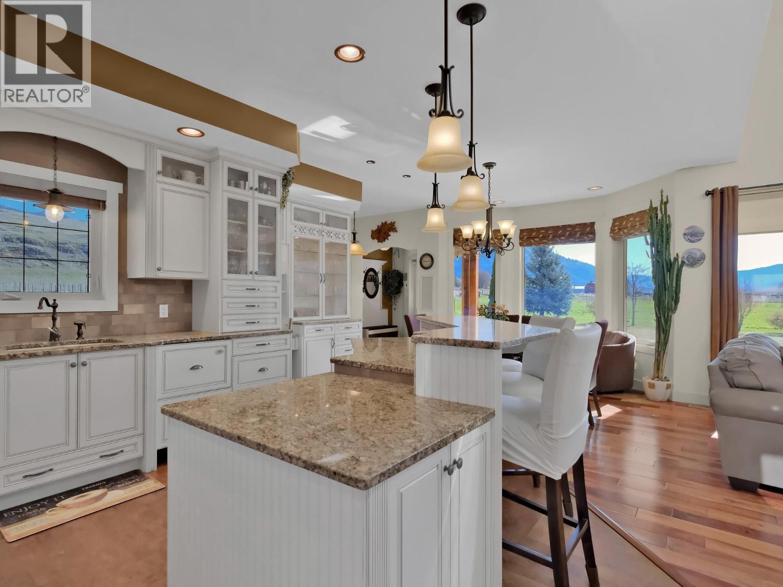 6240 Nursery Road Property Photo 14