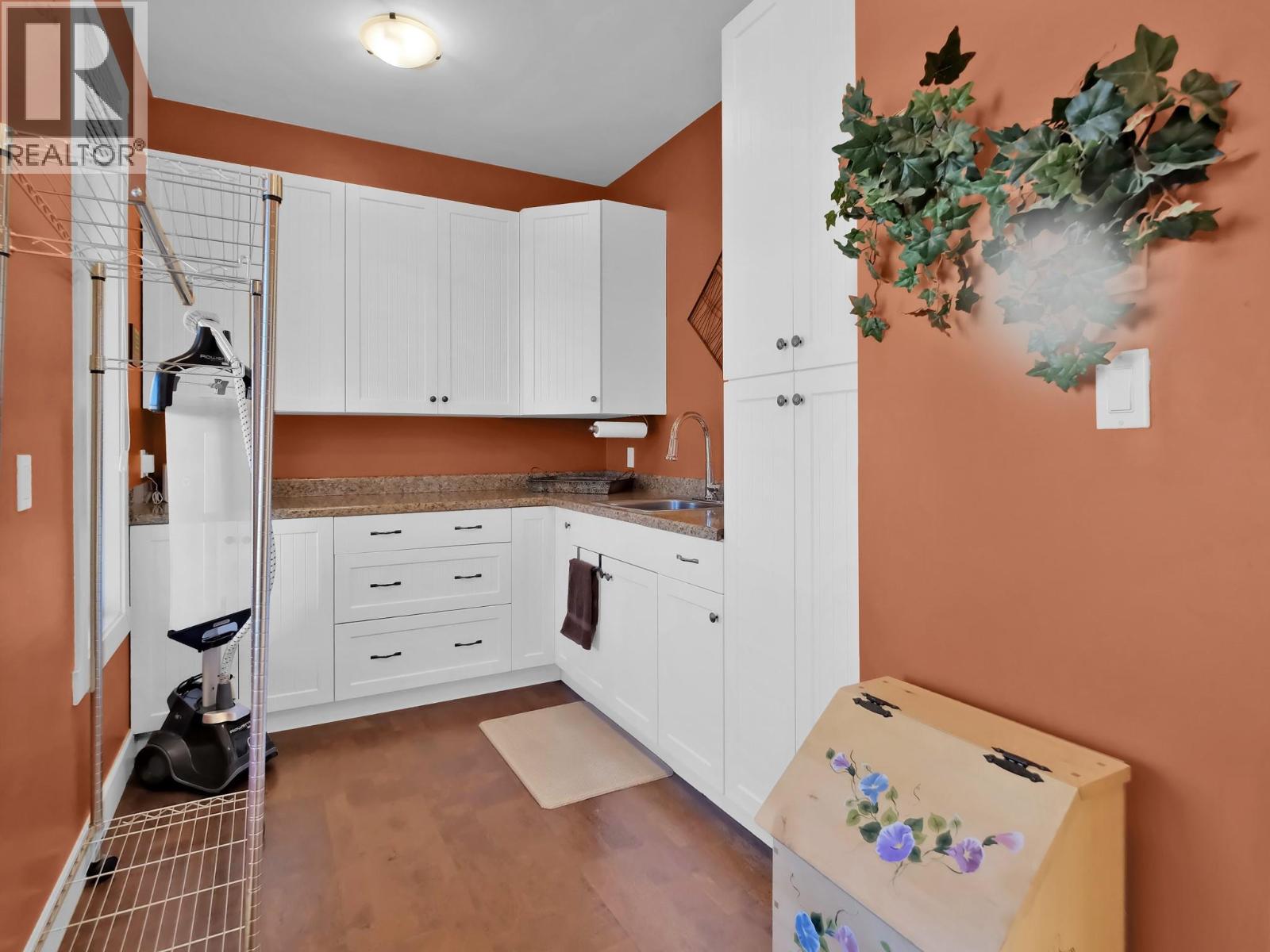 6240 Nursery Road Property Photo 16