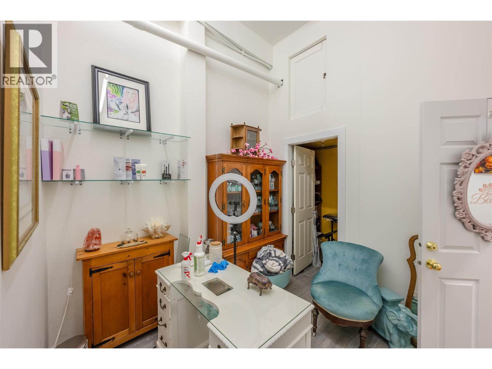 6222 Main Street Property Photo 43