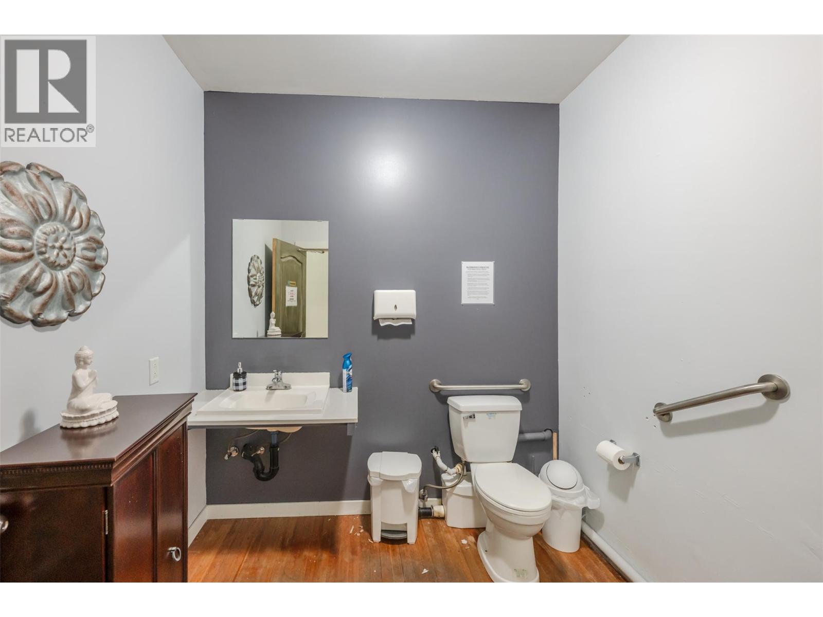 6222 Main Street Property Photo 47