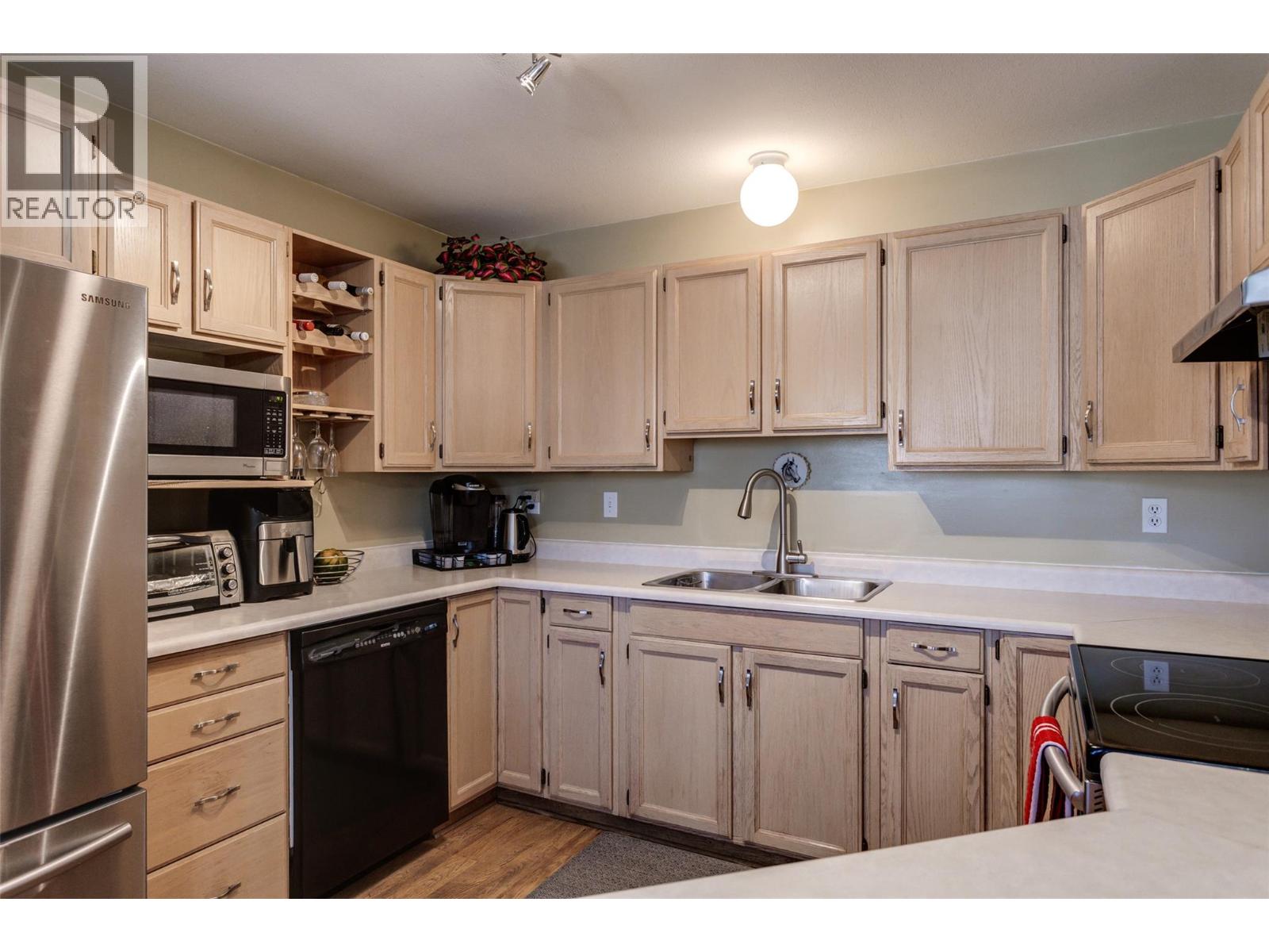 7841 97 Highway Unit# 120-1 Property Photo 3