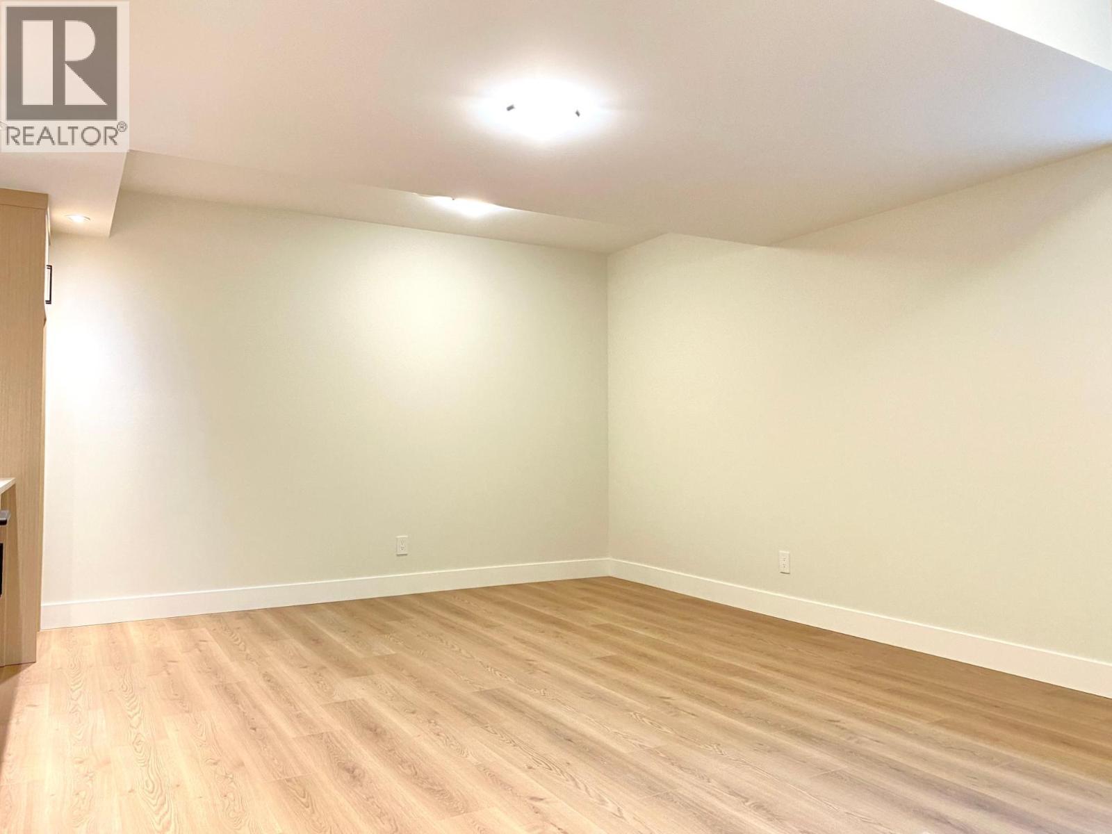 8781 Riverside Drive Property Photo 34