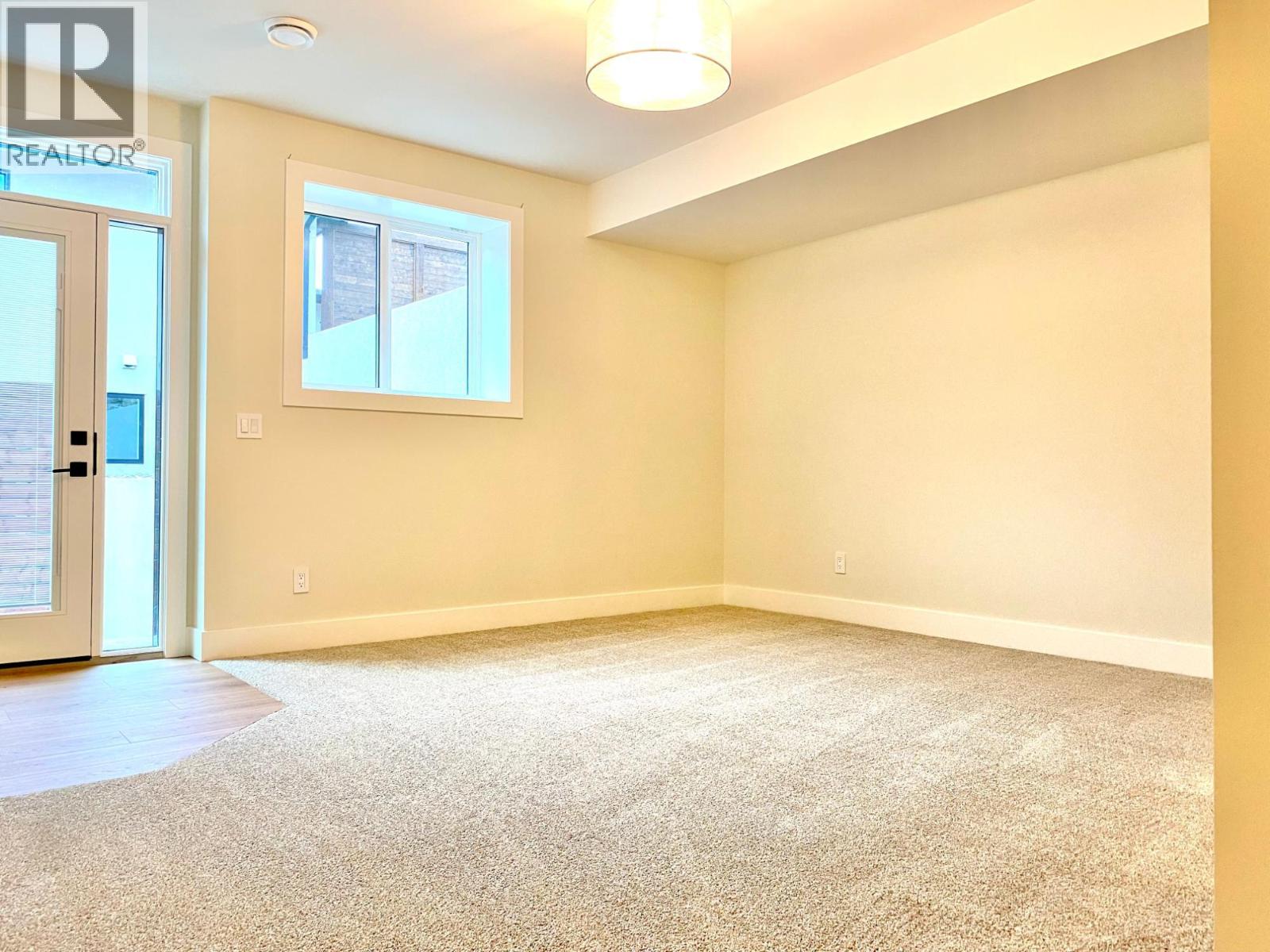8781 Riverside Drive Property Photo 39