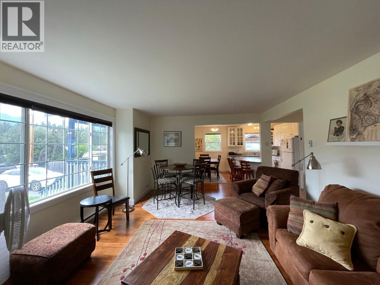 1526 Eastman Avenue Property Photo 17