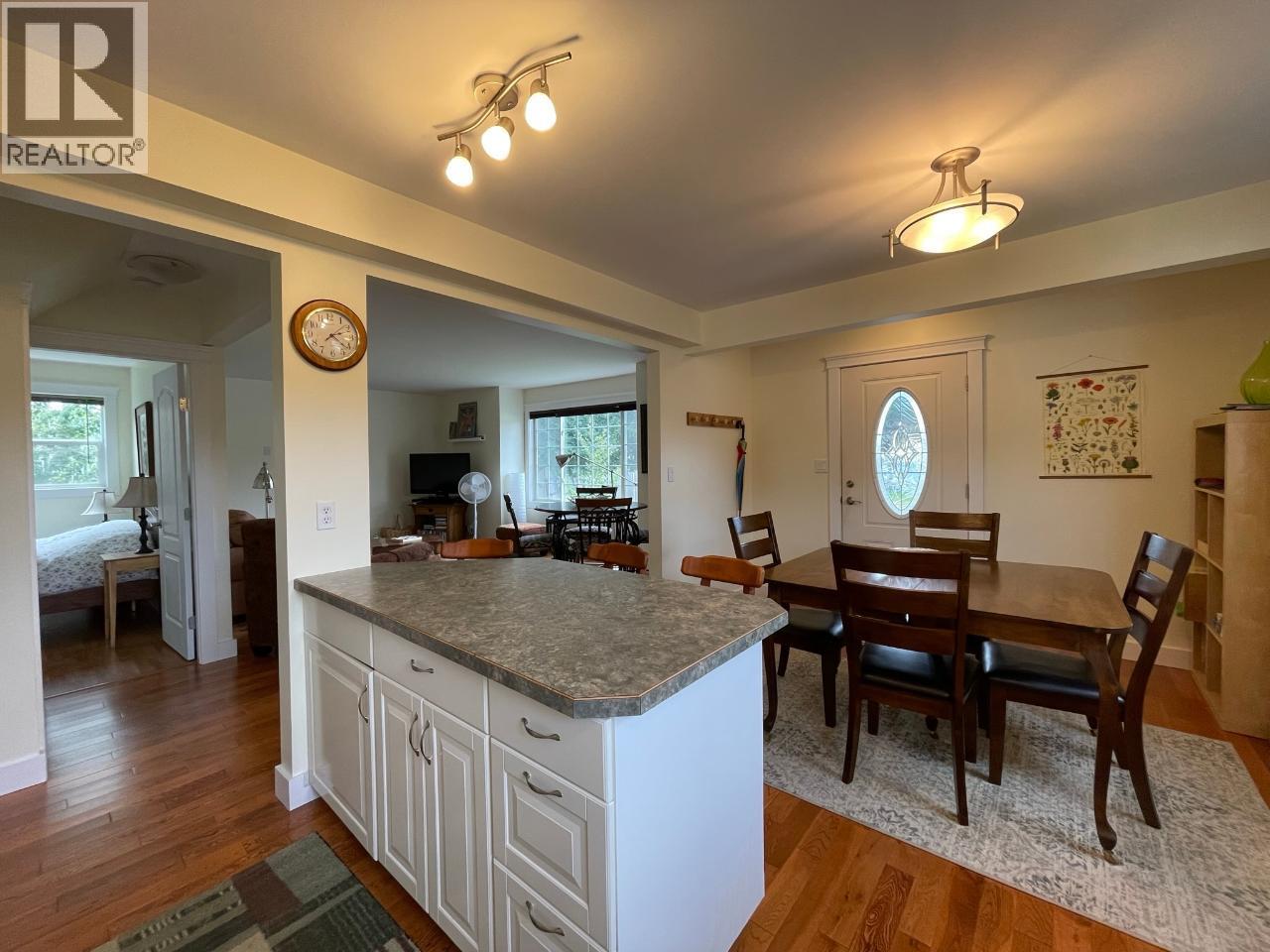1526 Eastman Avenue Property Photo 22