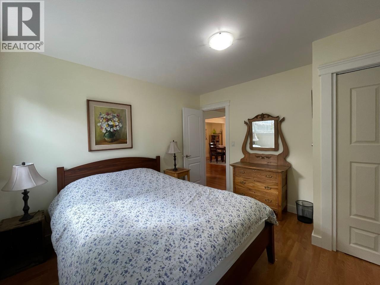 1526 Eastman Avenue Property Photo 26