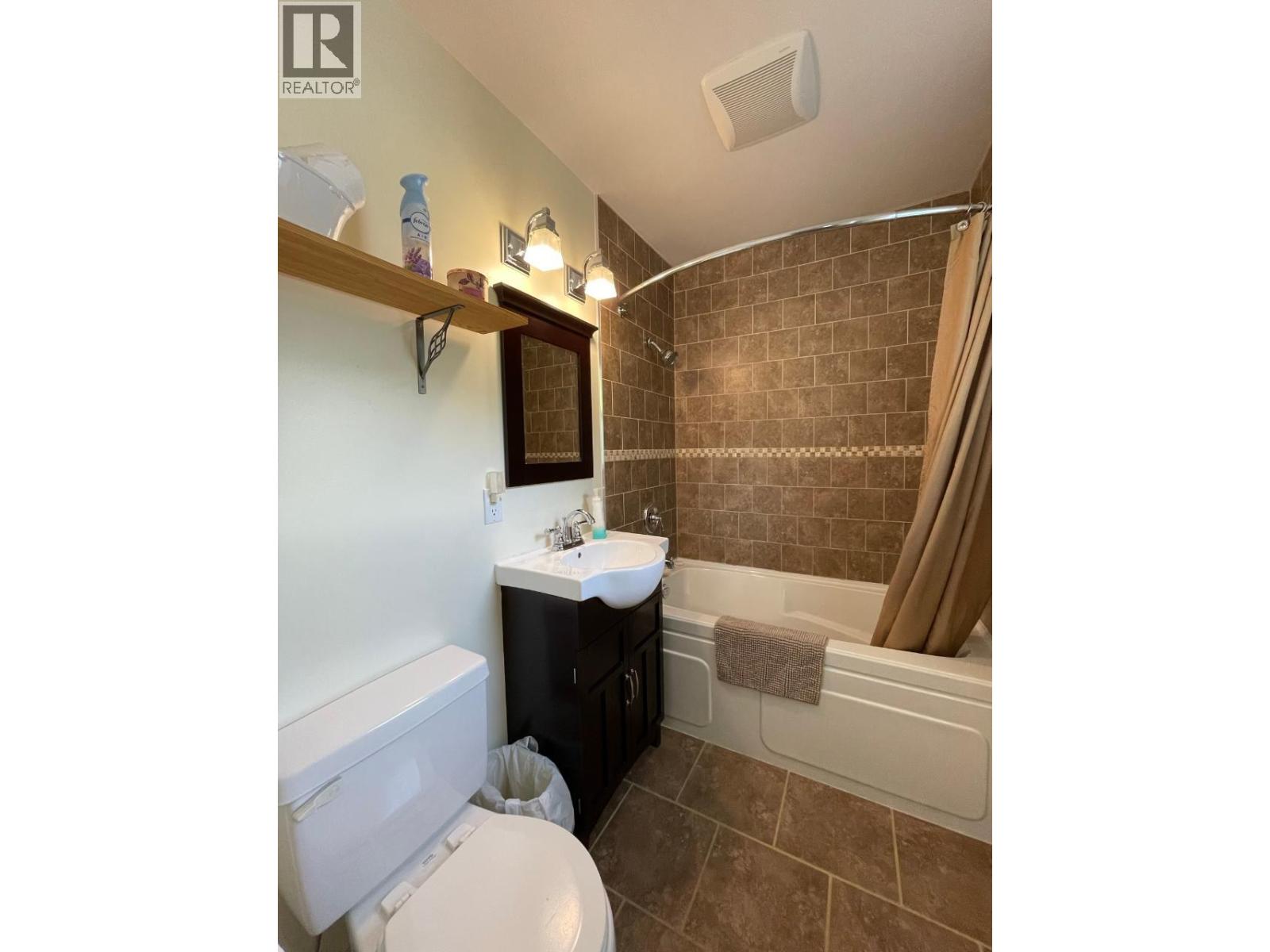 1526 Eastman Avenue Property Photo 27