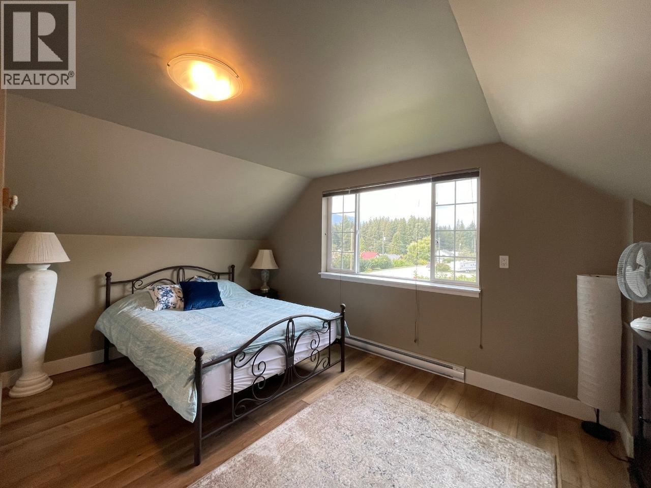 1526 Eastman Avenue Property Photo 34