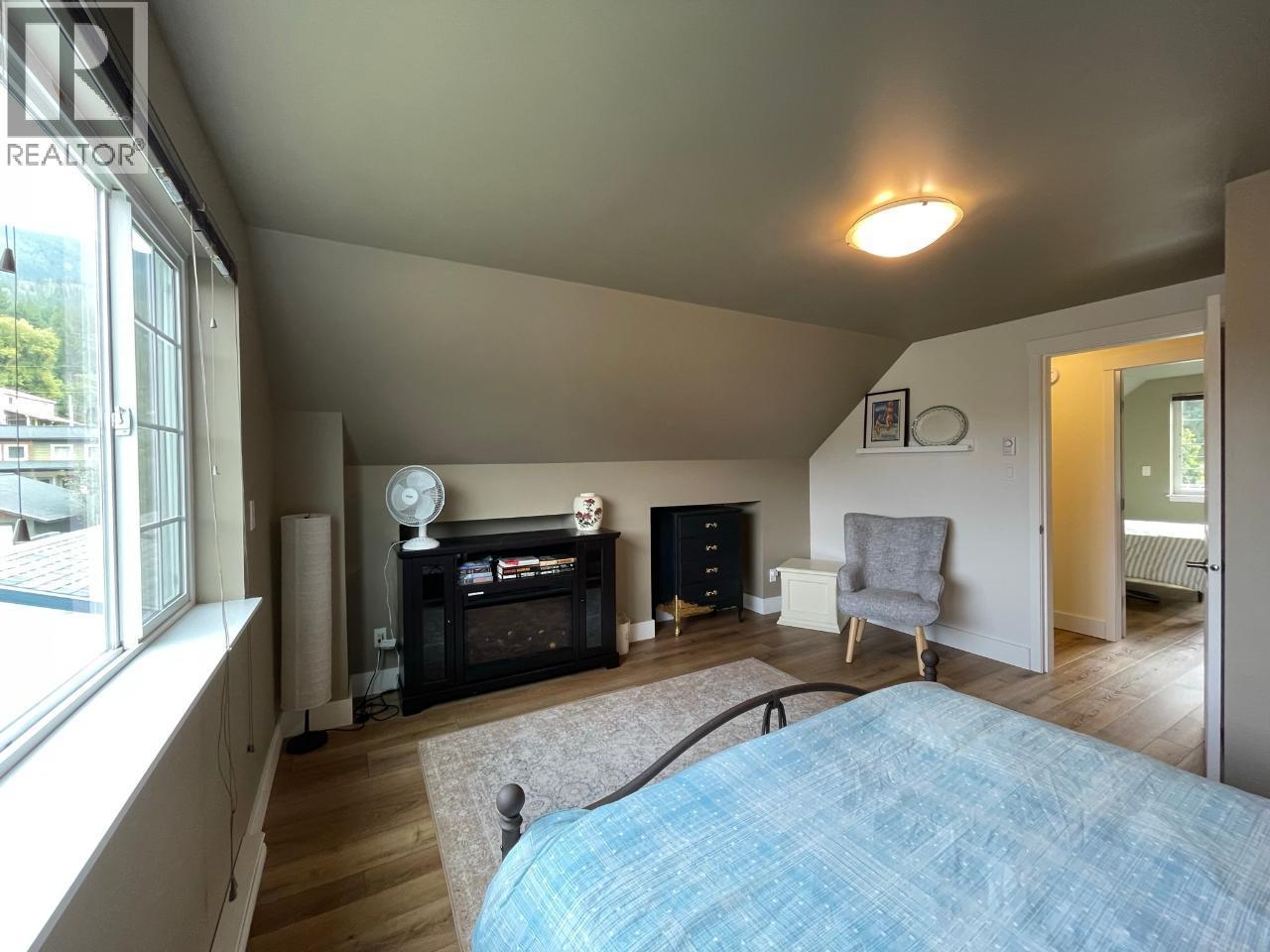 1526 Eastman Avenue Property Photo 35