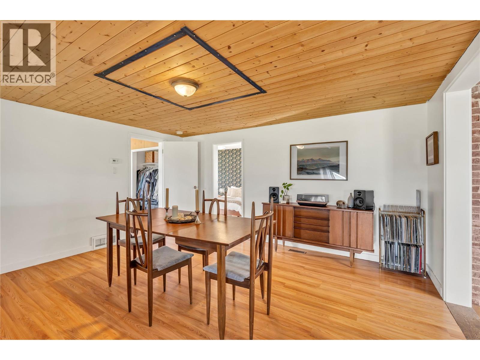 1275 Munson Avenue Property Photo 11