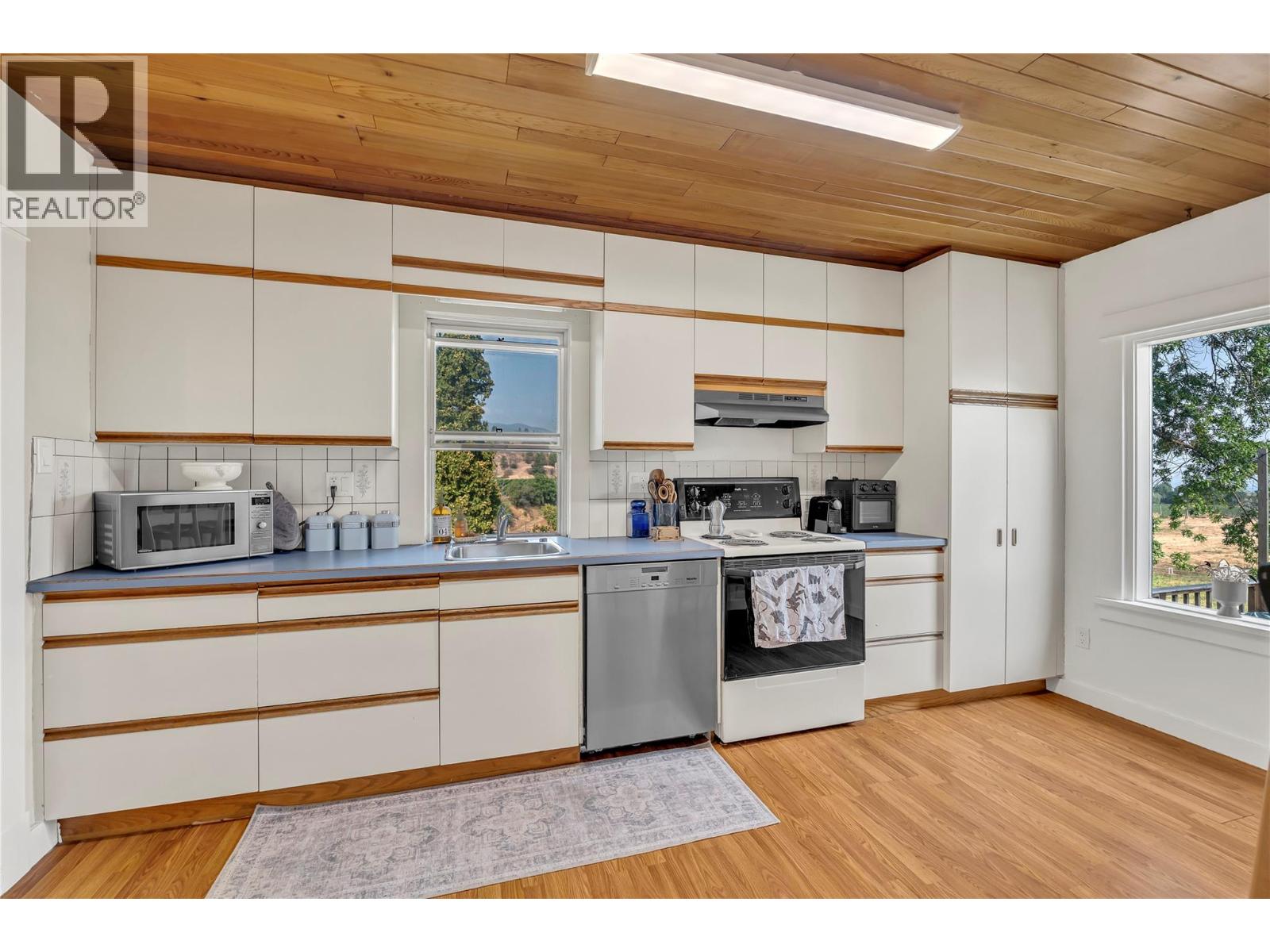 1275 Munson Avenue Property Photo 13