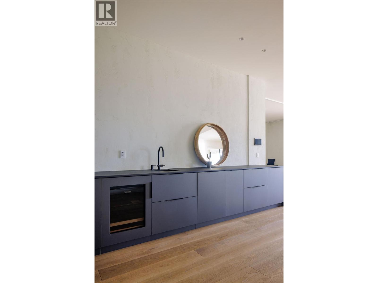 1675 Midland Road Property Photo 45