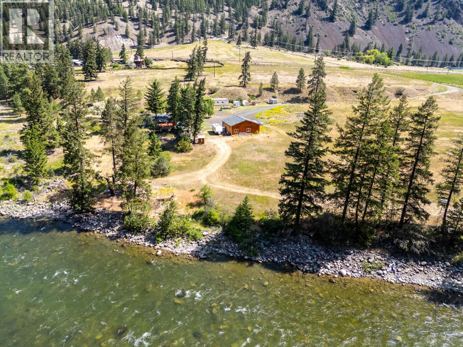 6097 Highway 3 Property Photo 1