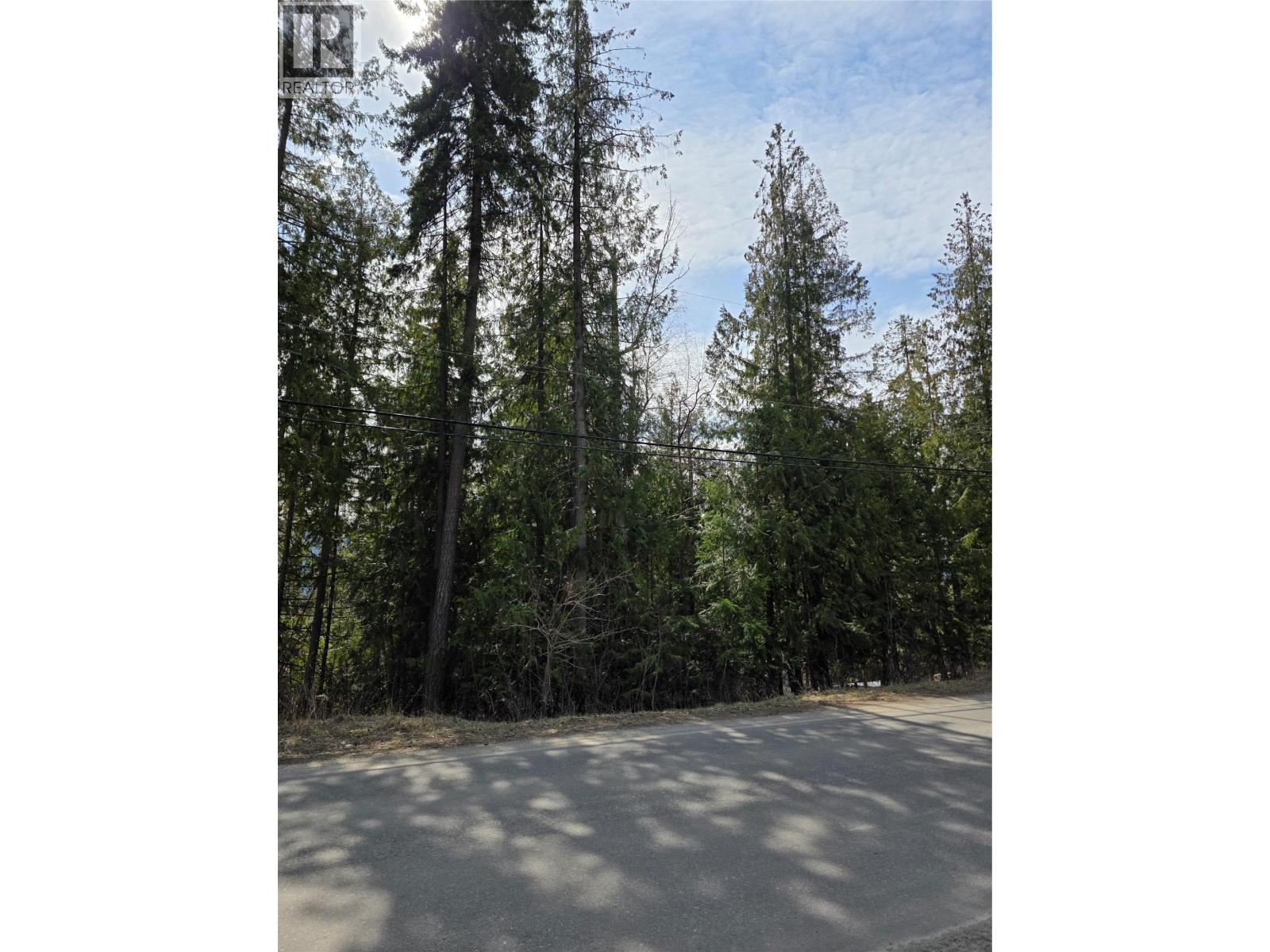 7502 Estate Drive Property Photo 10