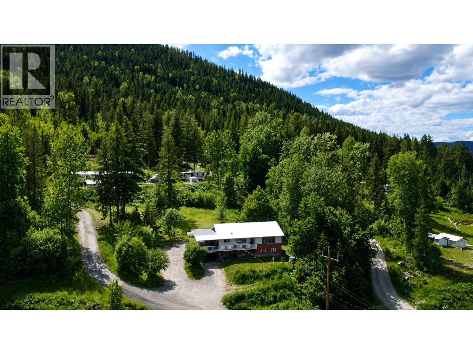 2612 Silver King Road Property Photo 4