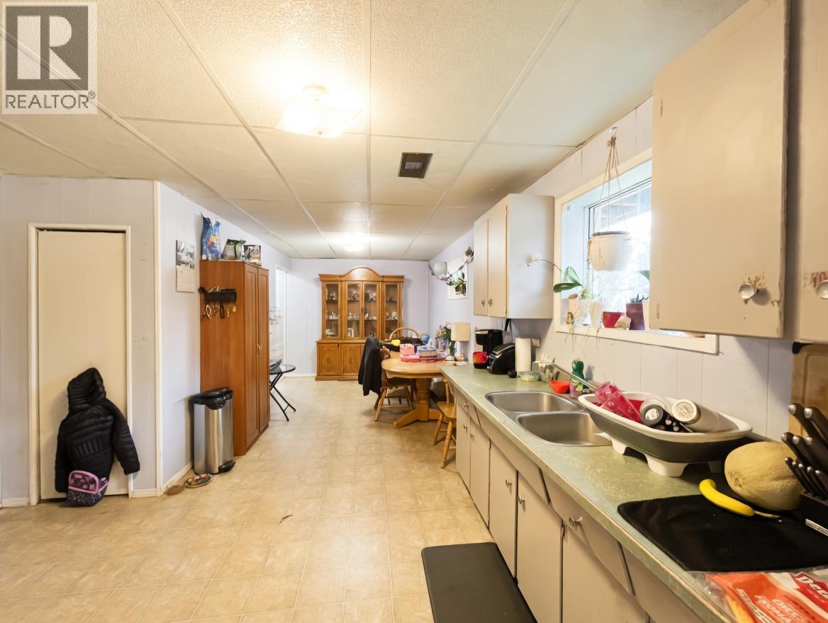 2612 Silver King Road Property Photo 16
