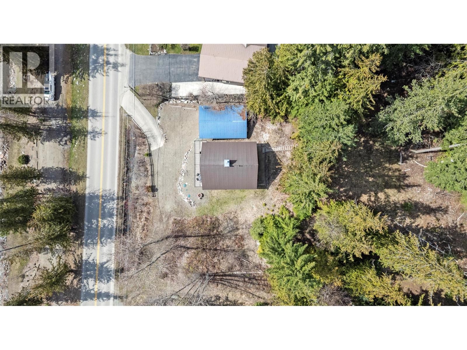 7577 Squilax Anglemont Road Property Photo 5
