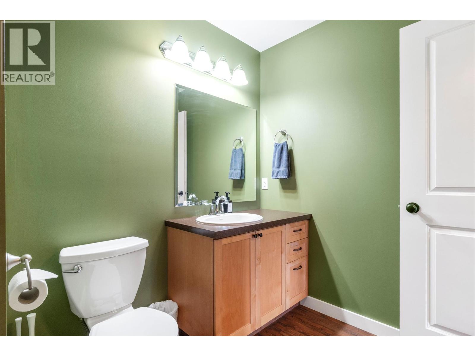 7577 Squilax Anglemont Road Property Photo 34