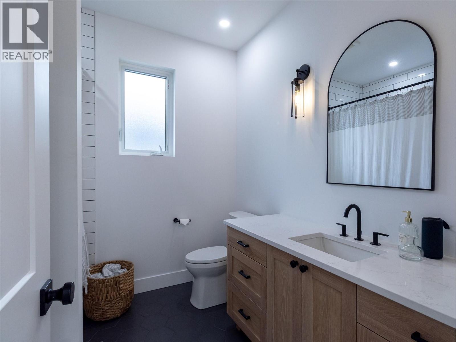 1925 35 Street Ne Property Photo 31