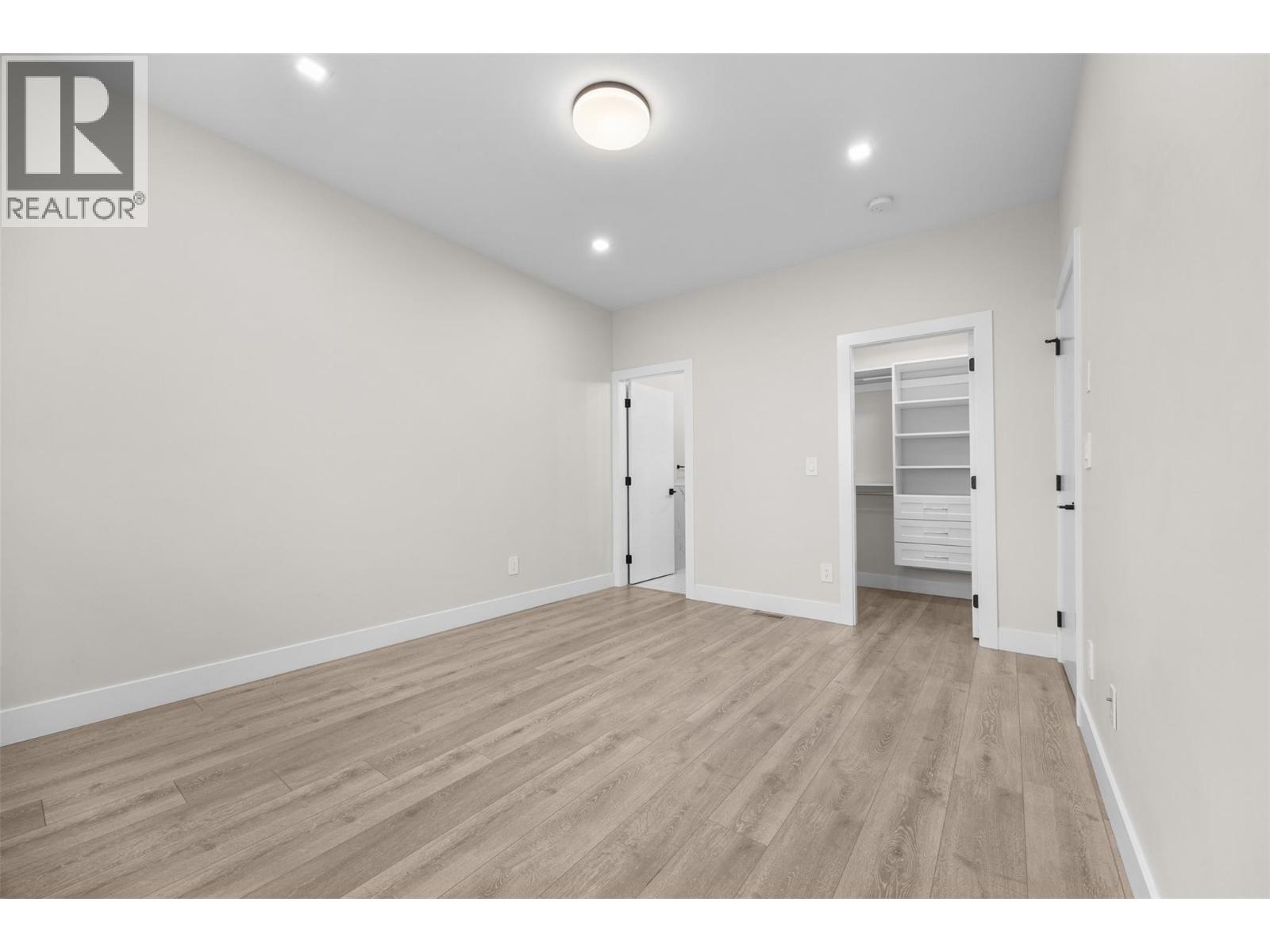 2165 Aberdeen Street Property Photo 13