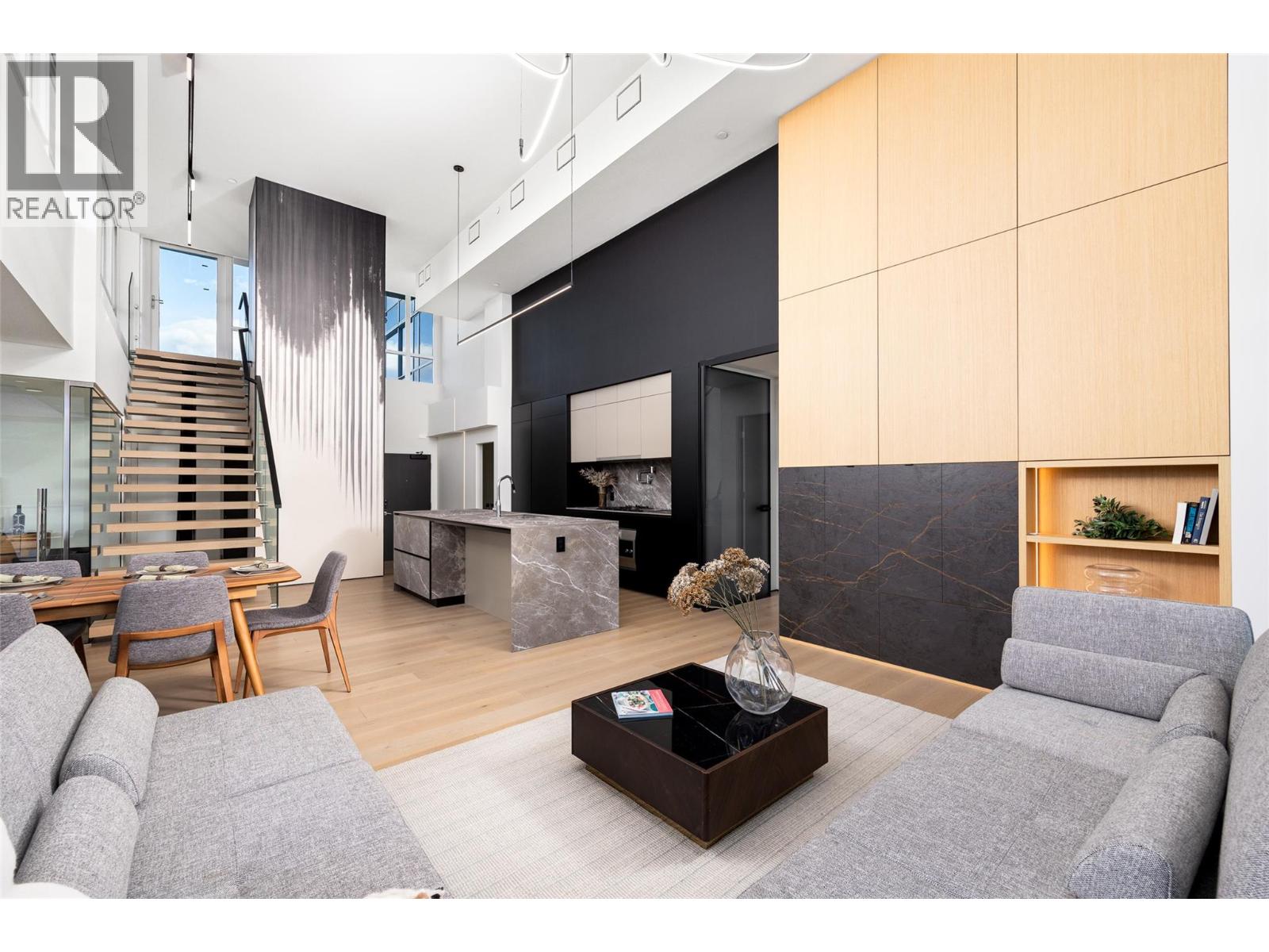 1075 Sunset Drive Unit# Ph1 Property Photo 25