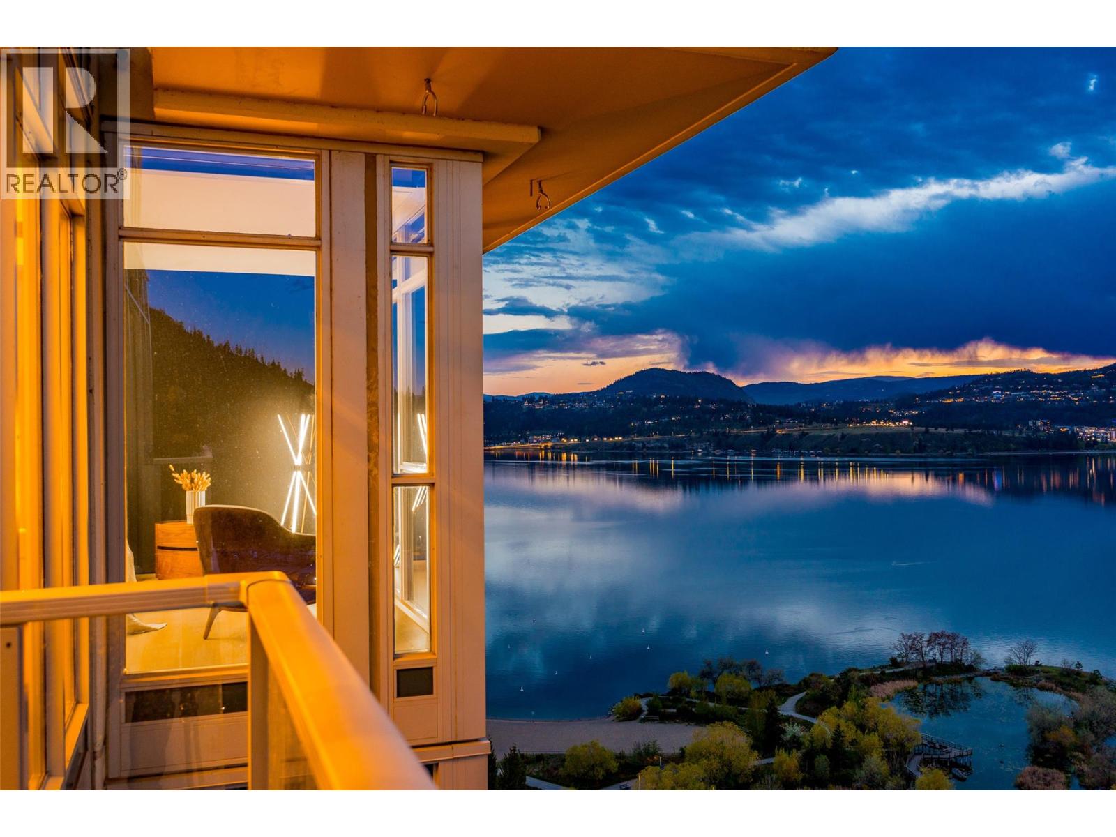 1075 Sunset Drive Unit# Ph1 Property Photo 28