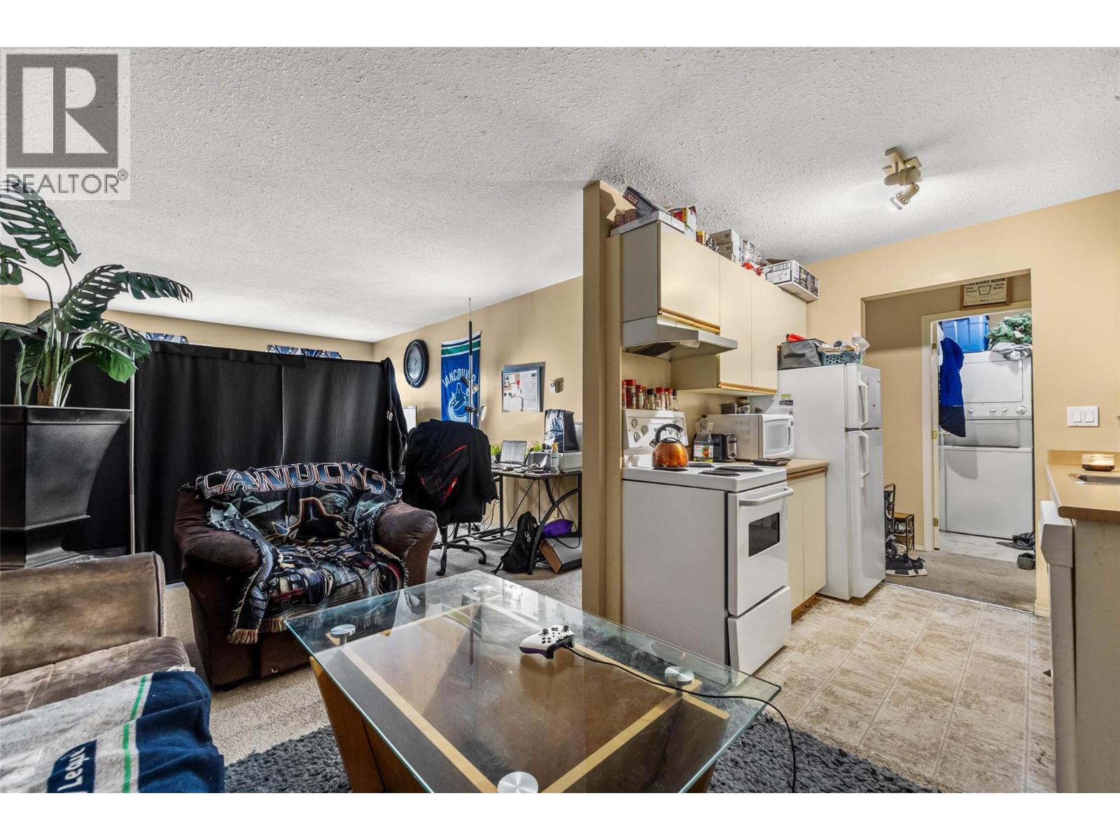 1760 Brunner Avenue Unit# 209 Property Photo 4