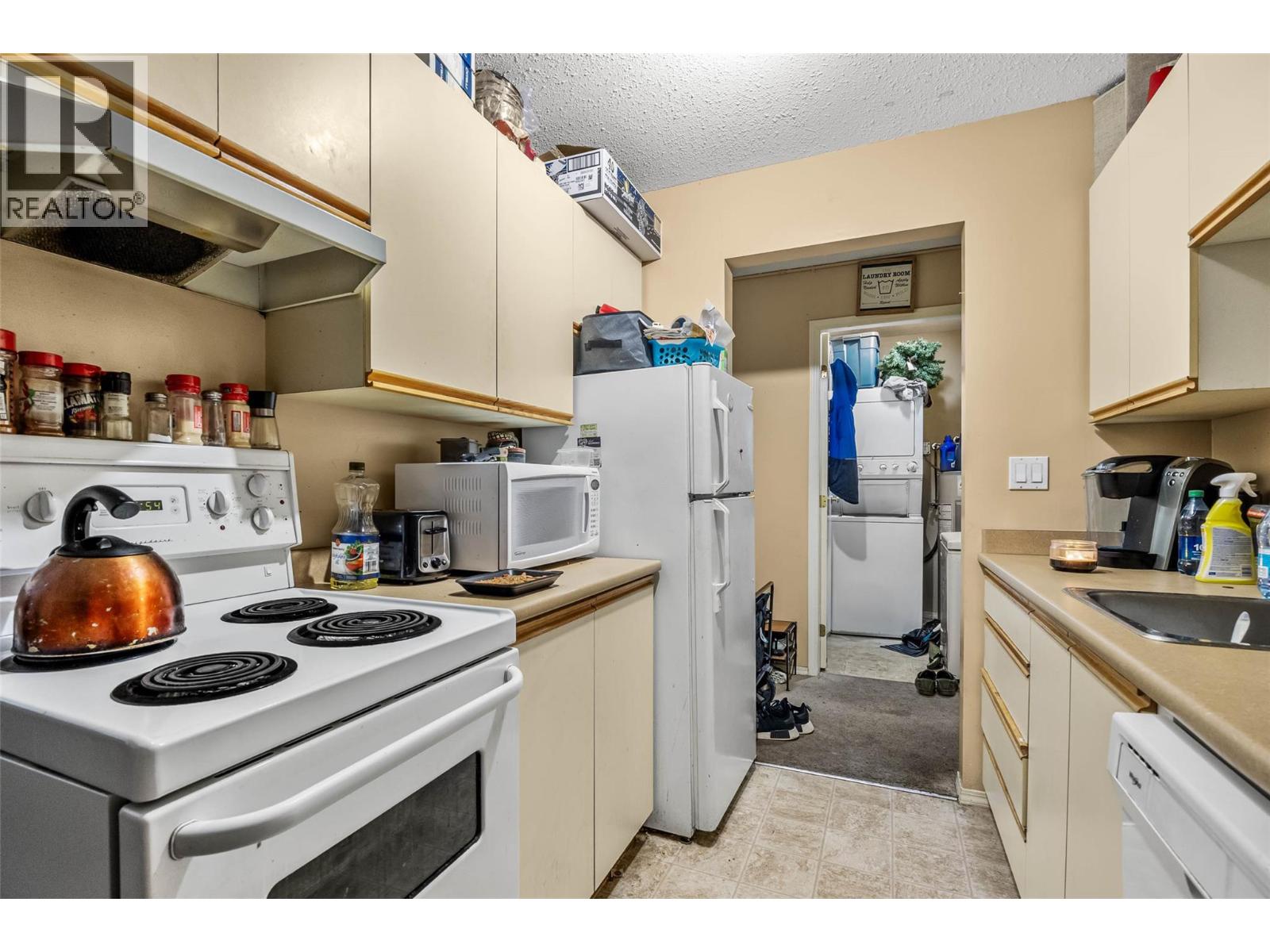 1760 Brunner Avenue Unit# 209 Property Photo 5