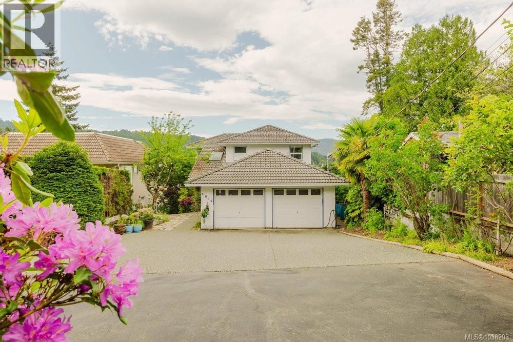 7014 Brentwood Dr
