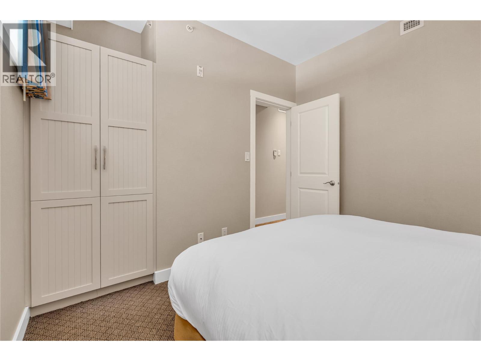 13011 Lakeshore Drive S Unit# 370 Property Photo 10