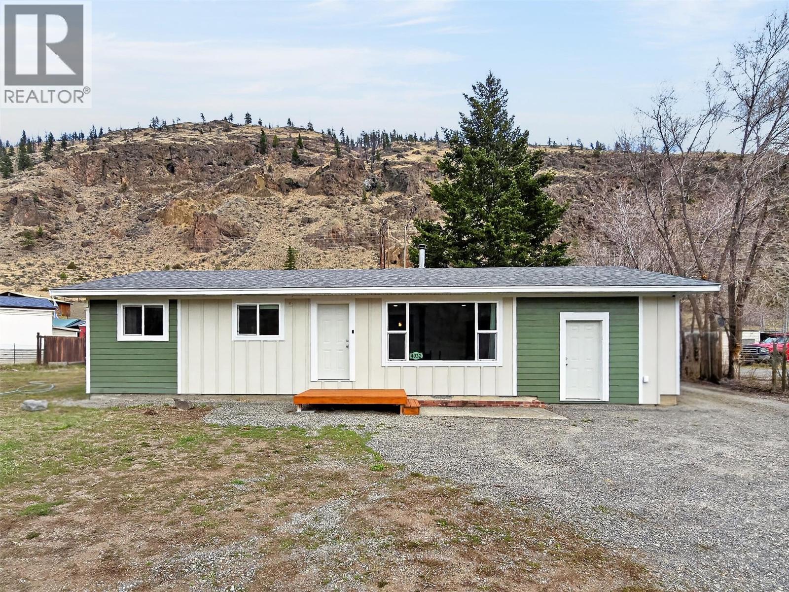 4032 Hills Frontage Road Property Photo 1