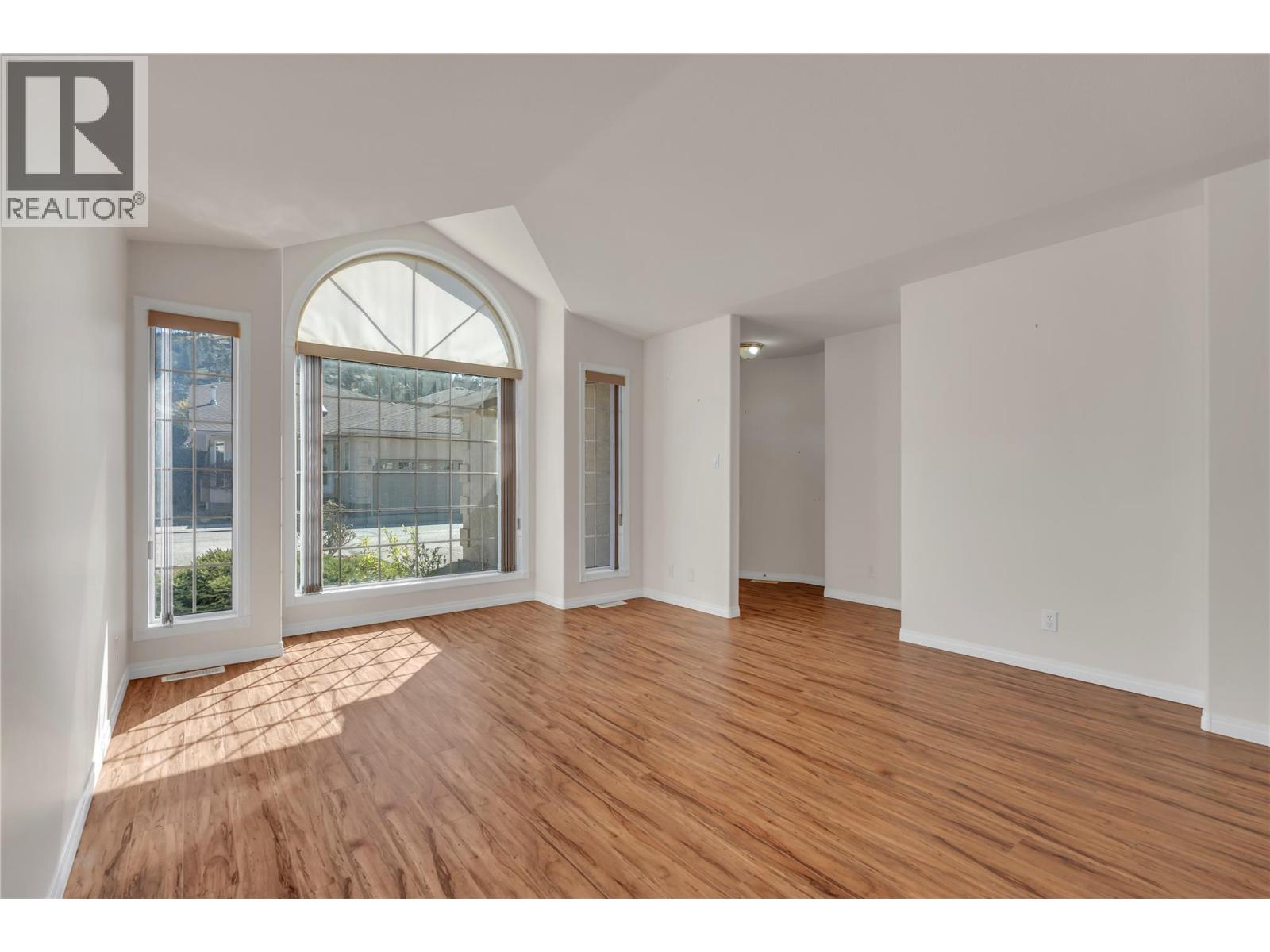 1634 Carmi Avenue Unit# 139 Property Photo 2