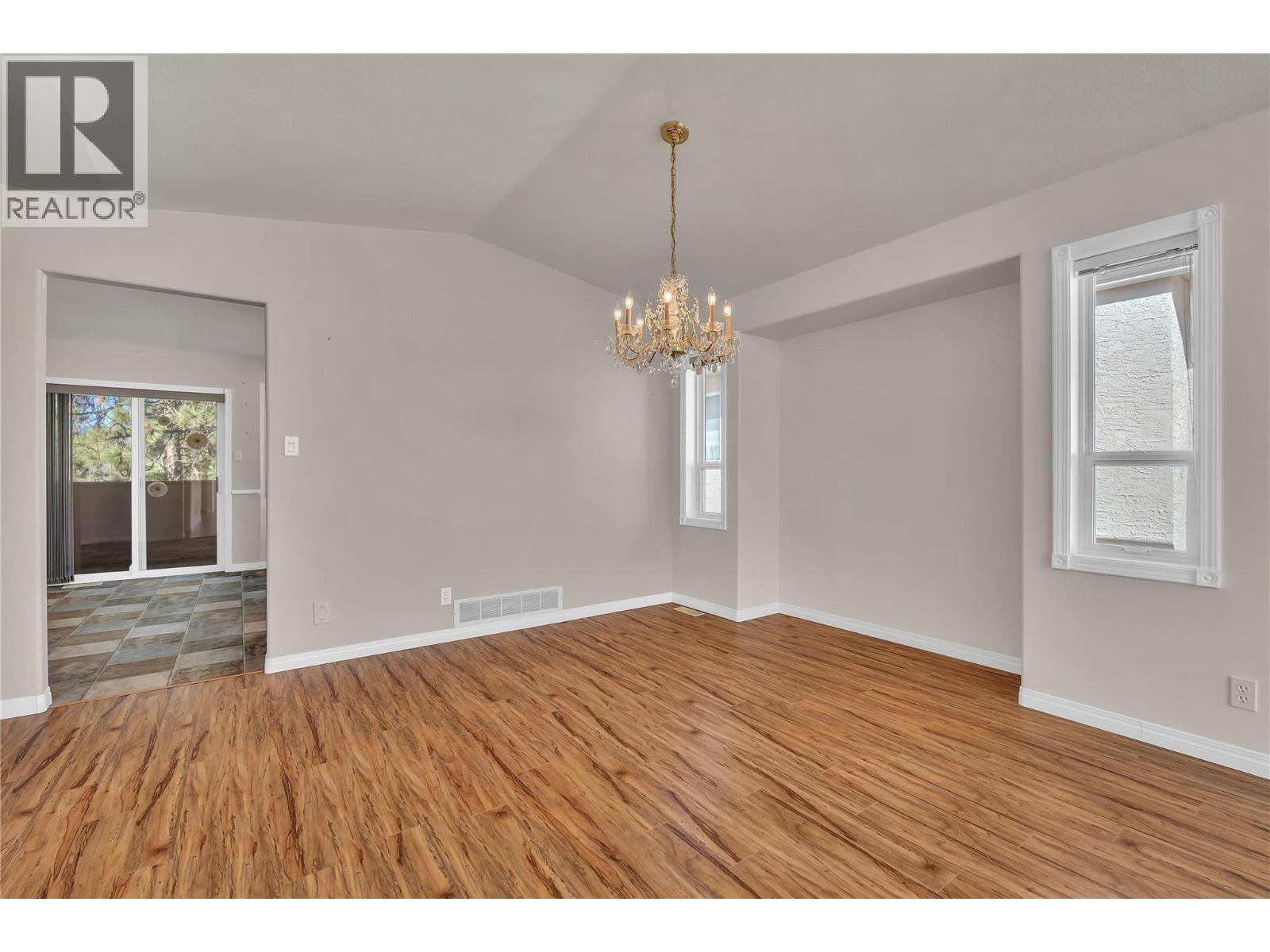 1634 Carmi Avenue Unit# 139 Property Photo 6