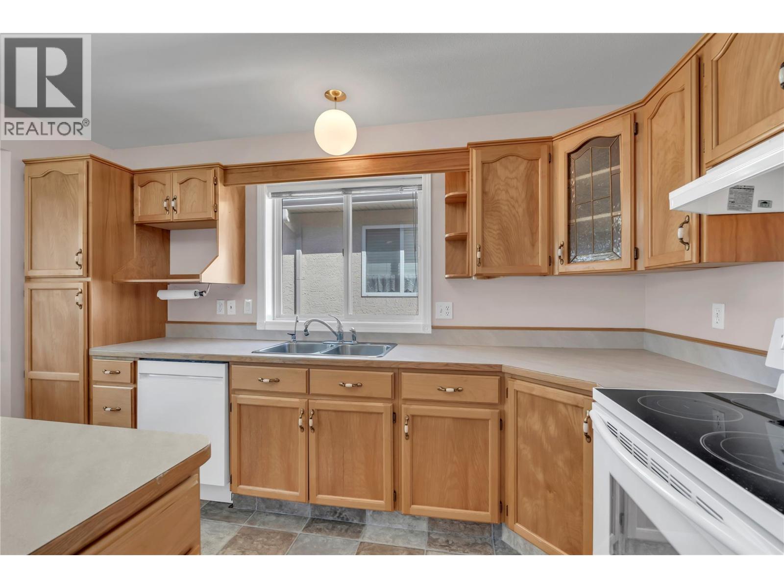1634 Carmi Avenue Unit# 139 Property Photo 11