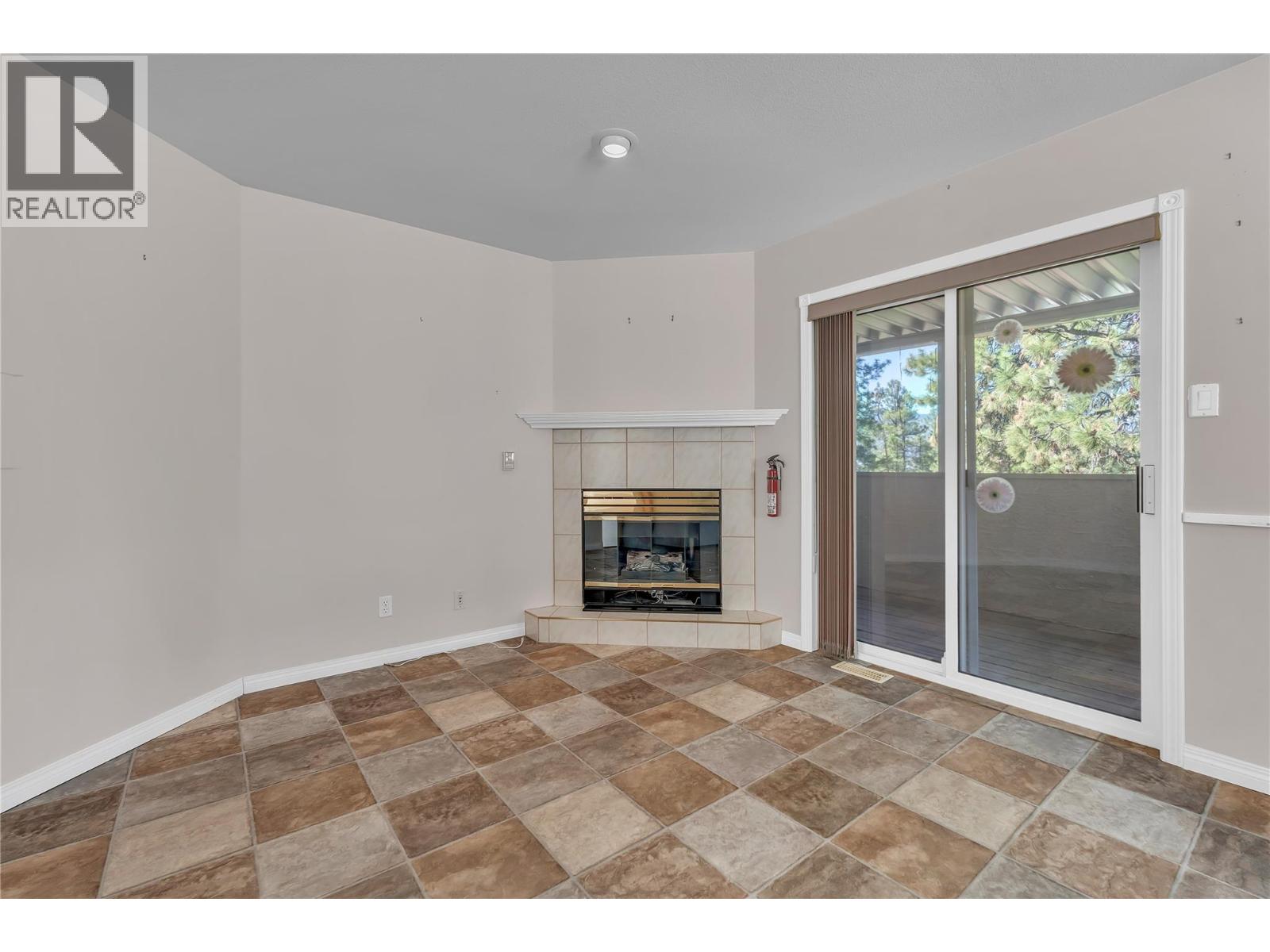 1634 Carmi Avenue Unit# 139 Property Photo 12
