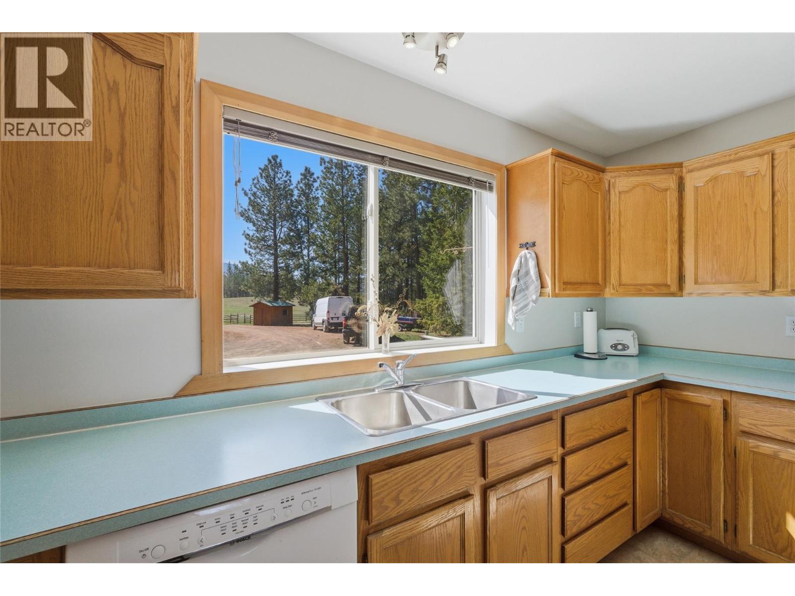 345 Coldwater Road Property Photo 28