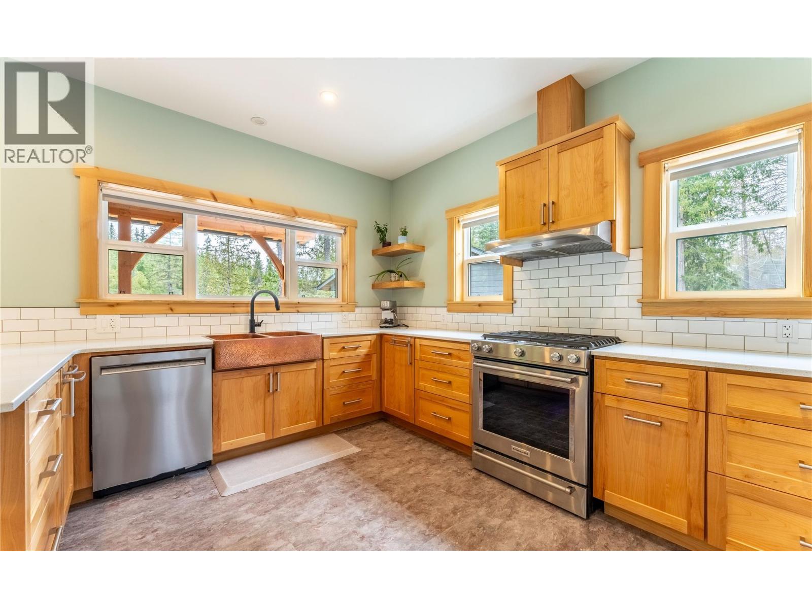 16328 Wadds Road Property Photo 13