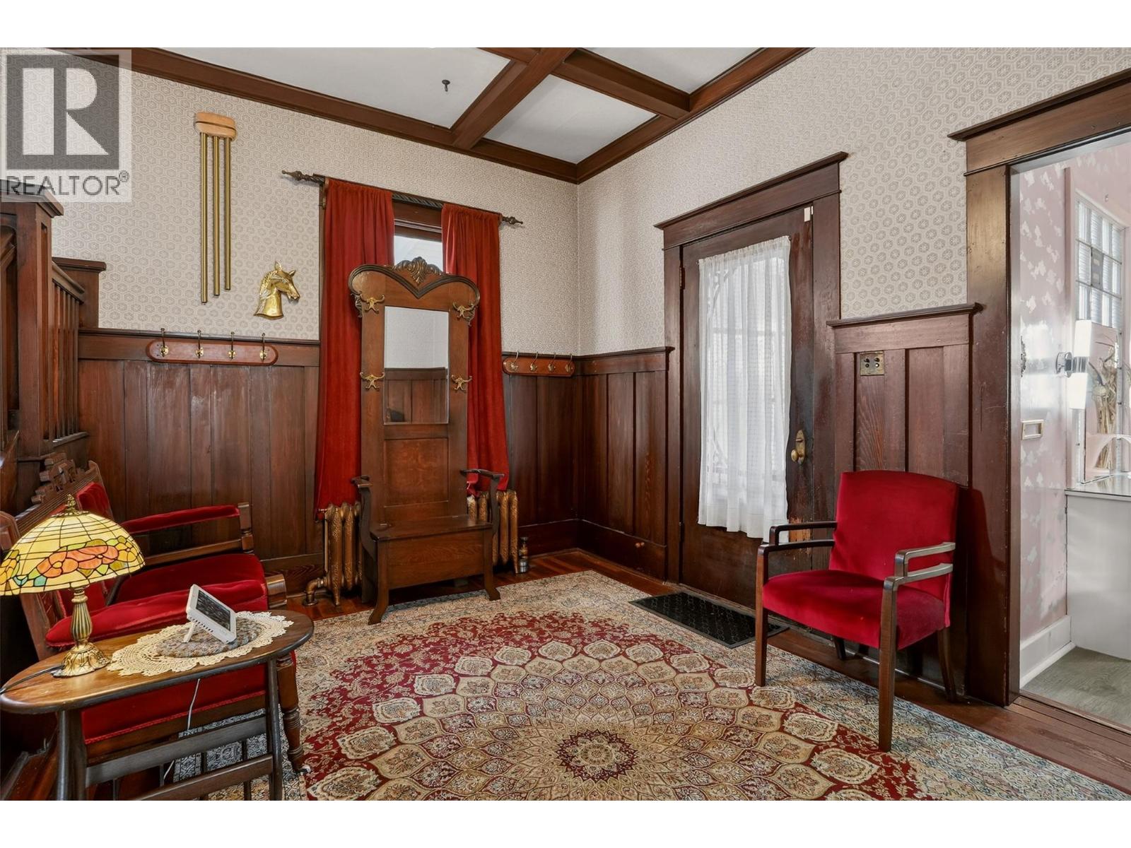 312 Latimer Street Property Photo 6