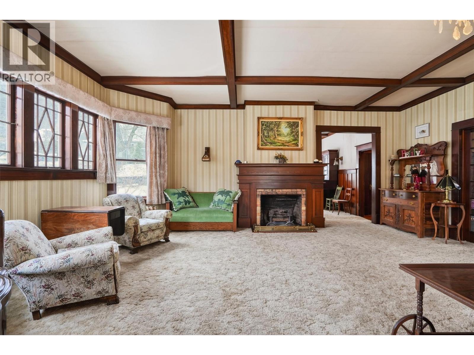 312 Latimer Street Property Photo 15