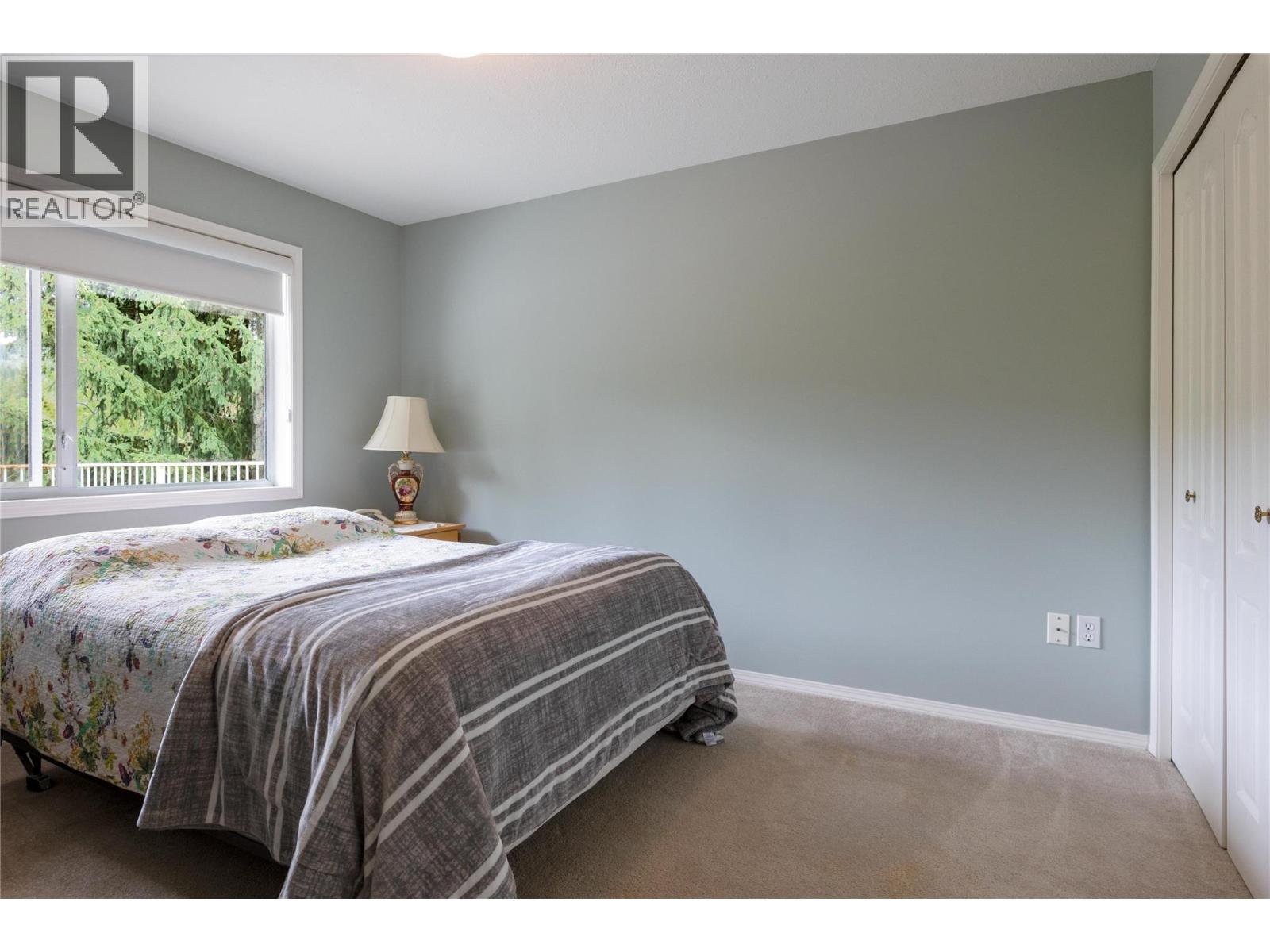 2240 97b Highway Se Property Photo 14