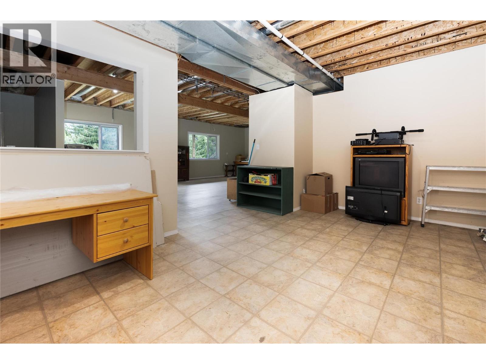2240 97b Highway Se Property Photo 21