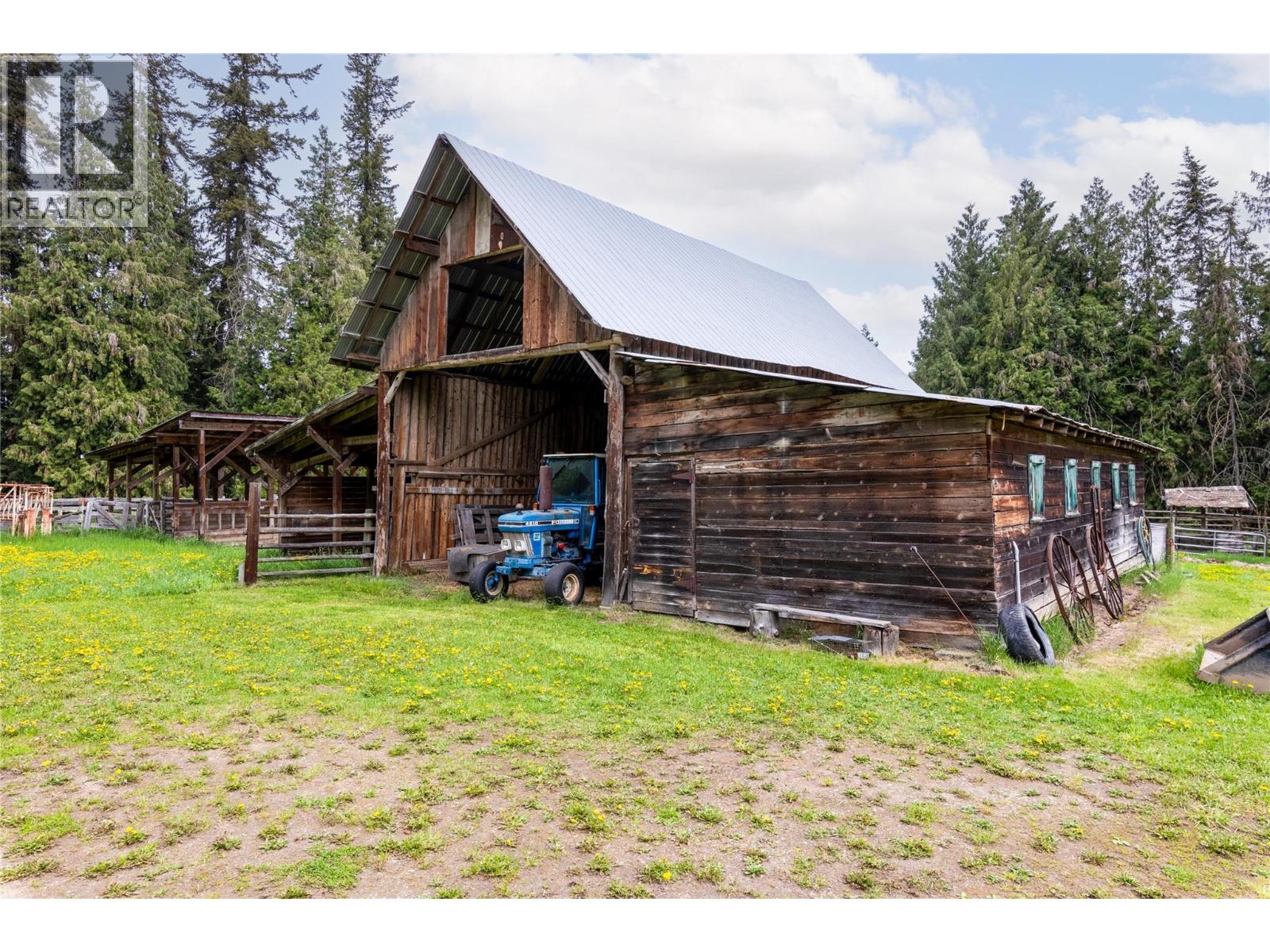 2240 97b Highway Se Property Photo 33