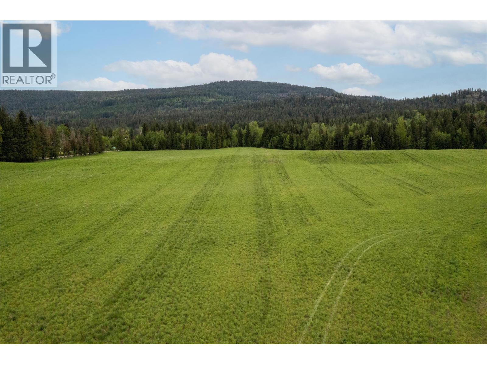 2240 97b Highway Se Property Photo 37