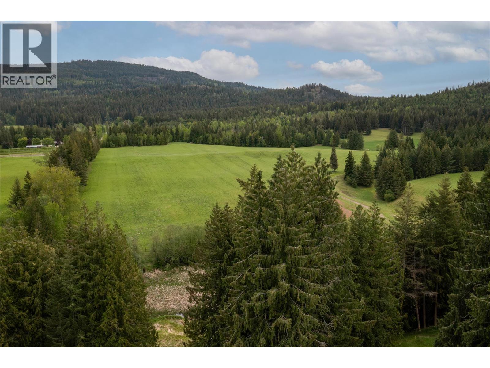 2240 97b Highway Se Property Photo 41