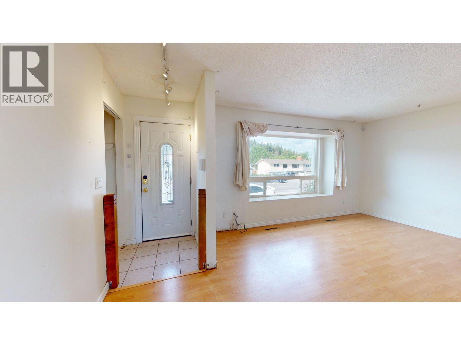 2634 Springfield Road Property Photo 2