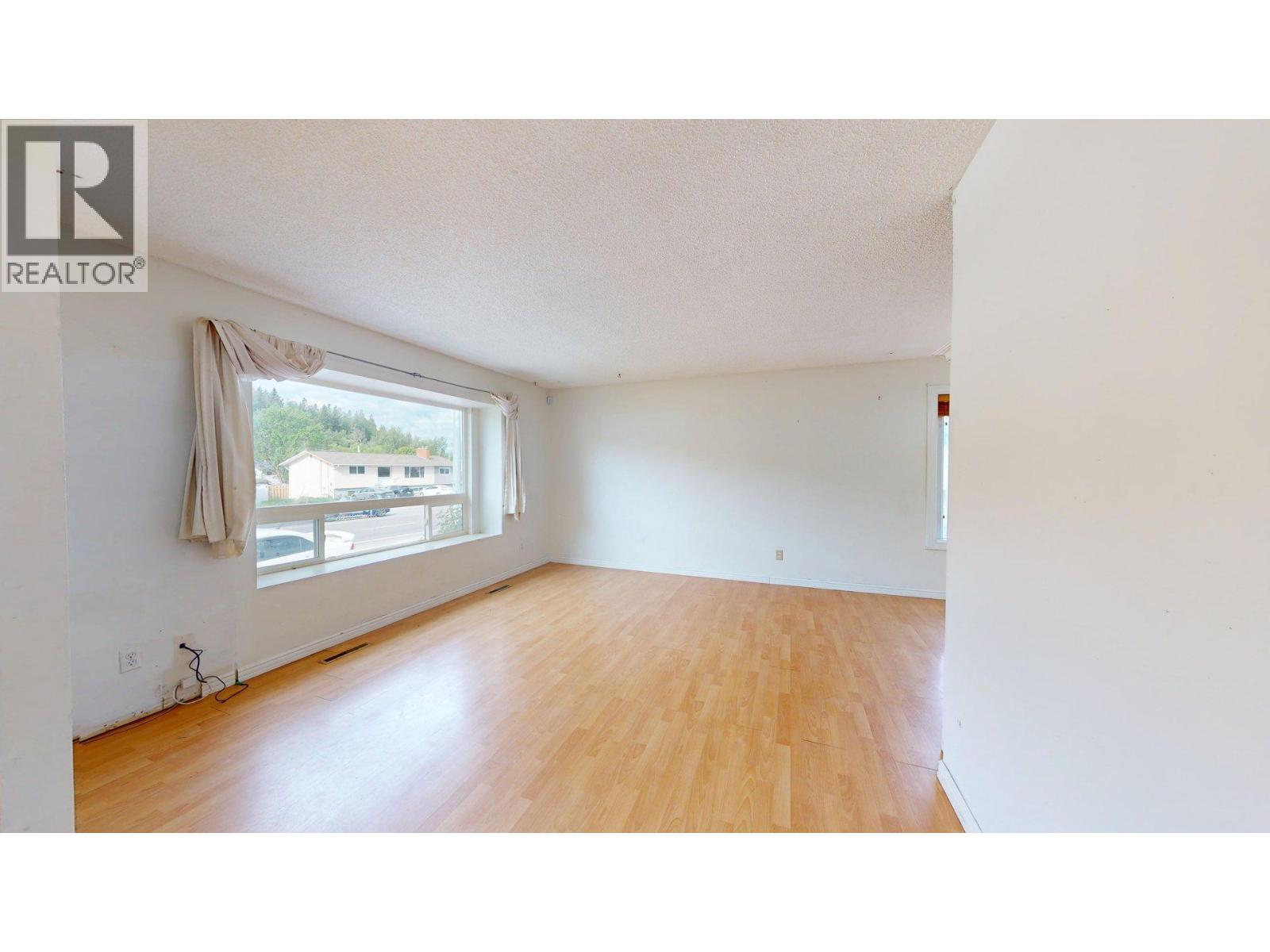 2634 Springfield Road Property Photo 3